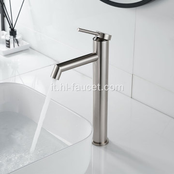 Tocco di rubinetto per bacino da bagno in ottone nichelato spazzolato